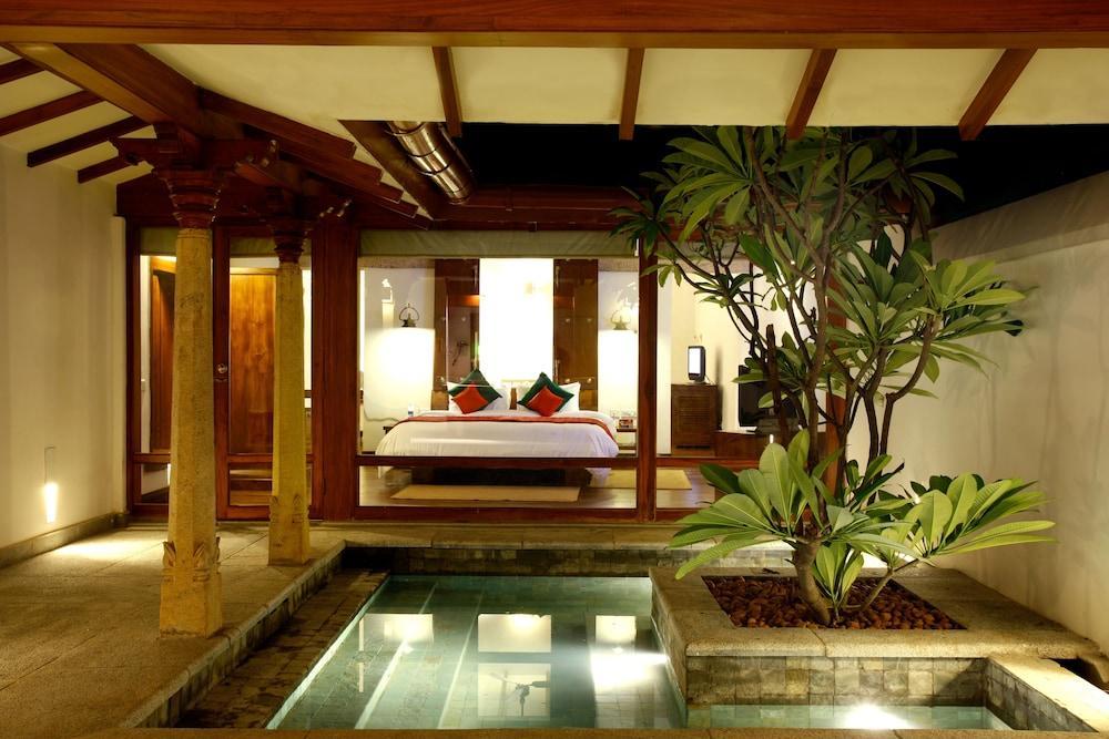 Heritage Madurai Eksteriør bilde A pool villa at The Oberoi, Mauritius