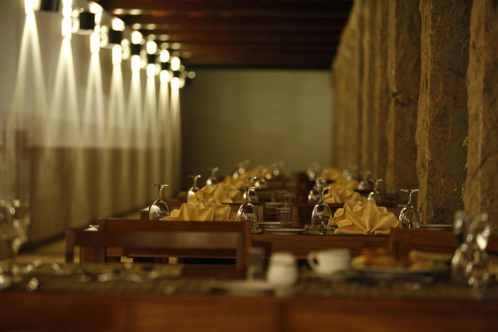 Heritage Madurai Eksteriør bilde The interior of the restaurant
