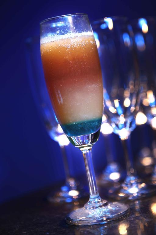 Heritage Madurai Eksteriør bilde A layered cocktail